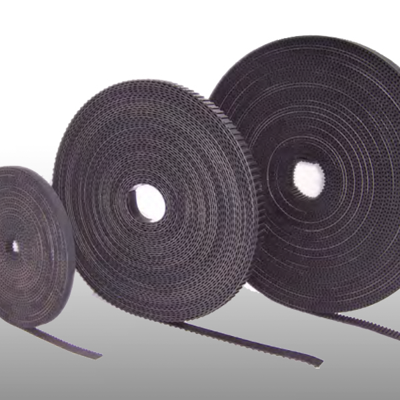 Gumi fogazott szíjak méterben